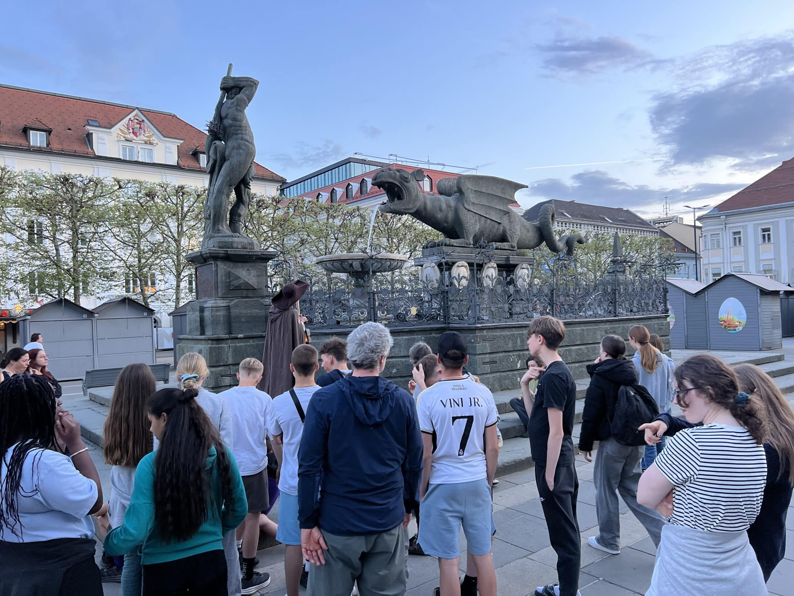 Führung mit dem Nachtwächter durch Klagenfurt.